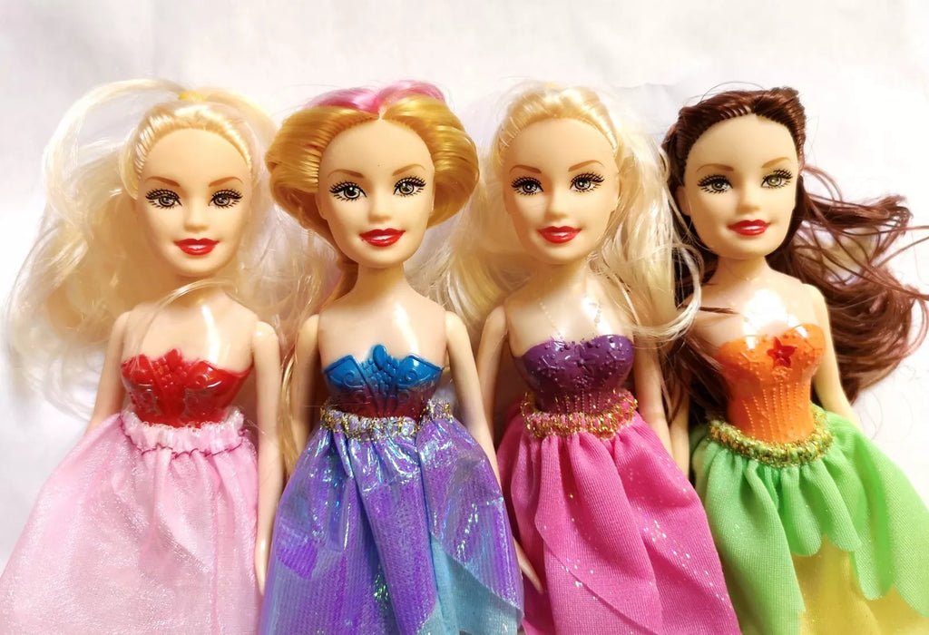 Girls Dolls Set of Four, Including Outfit and Shoes Best Friends Fashion Dolls