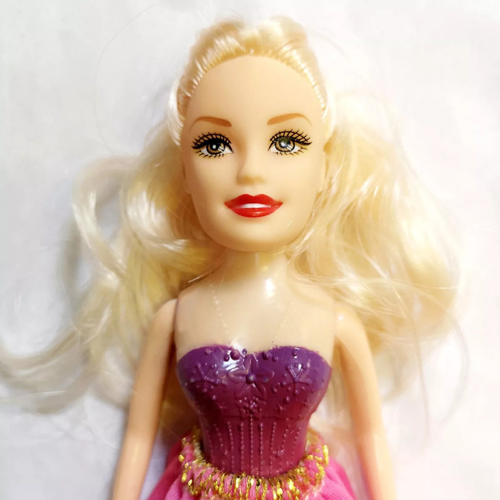 Girls Dolls Set of Four, Including Outfit and Shoes Best Friends Fashion Dolls